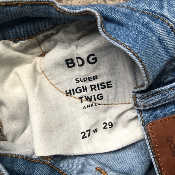 BDG Super High Rise - Picture 3 of 4